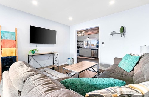 Oconto House | The Game Zone: Waterfront|Huge Game Room|King Beds