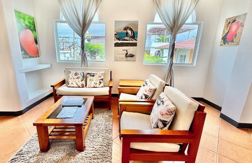 Bahia de la Academia Apartment | Spacious two-bedroom suite with a balcony