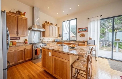 Manchester House | Coastal Haven - Luxury by the Sea