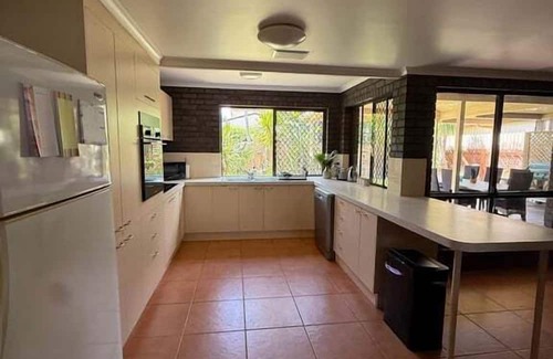 Bargara House | Pasir Penyu – “Turtle Sands” | Modern Coastal Escape near Kellys Beach
