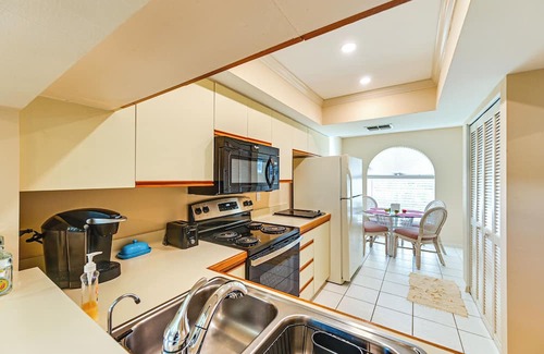 Gleneagles Condo | Snowbirds Welcome! Naples Resort Condo Near Golf