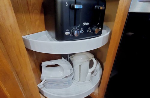 Wichita House | 3 Bedroom in Safe Area! W&D + Workout Equipment