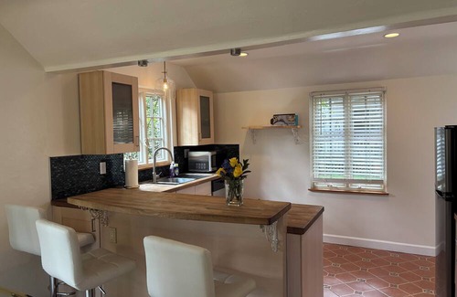 Fox Chapel House | Location , Location , Location ! Minutes to downtown and everything Pittsburgh !