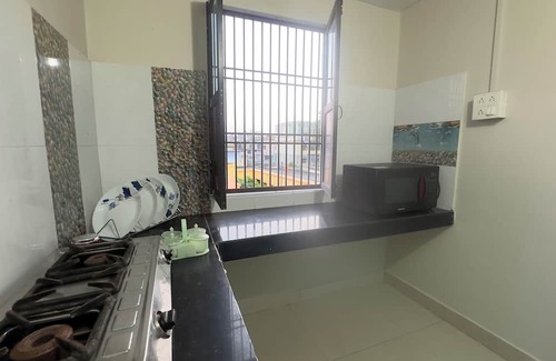 Varanasi Apartment | 2-bedroom apartment in beautiful Assi Ghat,Varanasi with AC