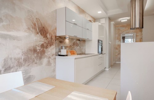 Wilanow Apartment | A spacious and modern apartment in the center of Wilanów district.
