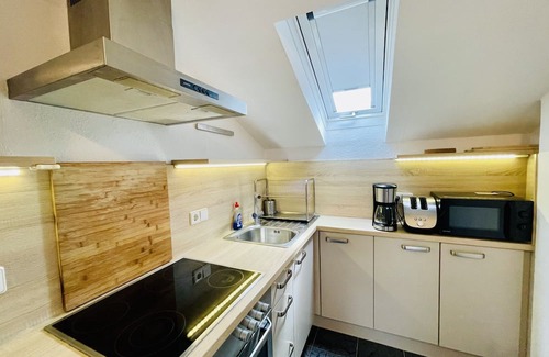 Leonberg Apartment | Studio with balcony for 2