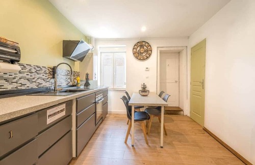 Woippy House | House 240m² - 7ch - 16pers' - 2sdb - 10TV - Wifi