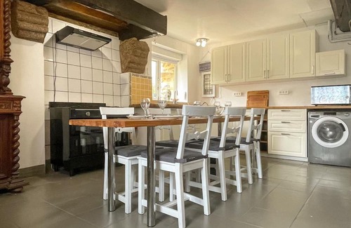 Mantilly Cottage | Spacious house with spa and garden in Normandy’s bocage