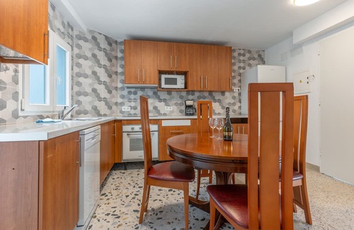 Gran Tarajal Apartment | Vacation Apartment 'Edificio El Baifo Loco - Constantin' with Sea View and Balcony