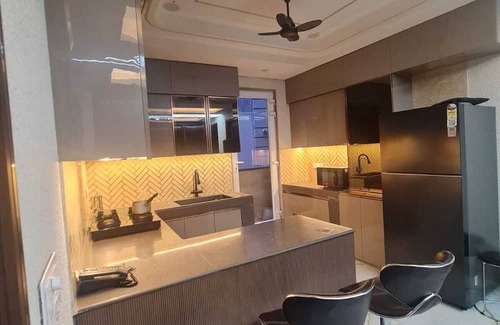 Dariyaganj Apartment | FIAA GARNET 3BHK