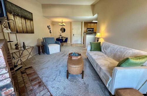 University City Condo | Resort-like Coastal Condo in UTC/La Jolla
