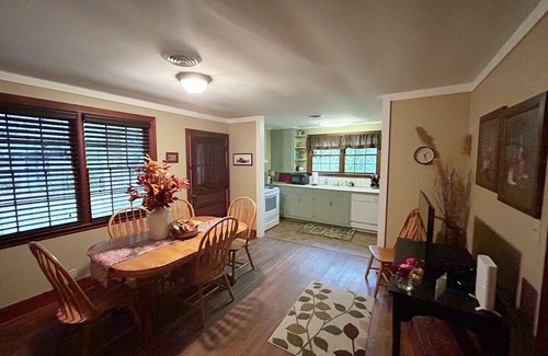 Oxford Cottage | Bryant Cottage