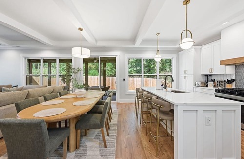 Scottdale House | New! Modern Luxurious Woodland Retreat