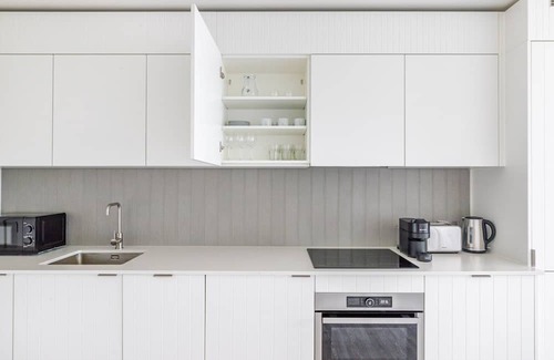 Stratford and New Town Apartment | Blueground | Stratford, rooftop, nr Olympic Park