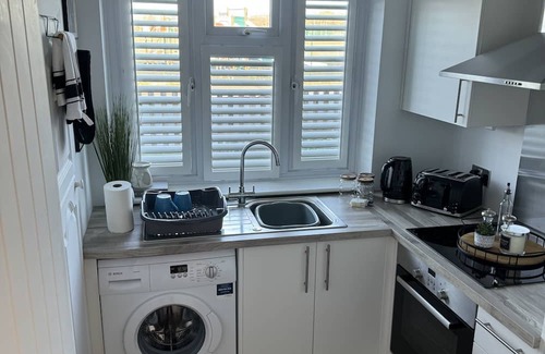 Chelmsford Apartment | Durrant apartment in the city | Long Stays Welcome