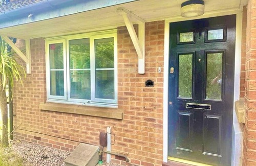 Willesborough Apartment | Woodland Retreat - 4 Bedroom in Ashford wt Parking