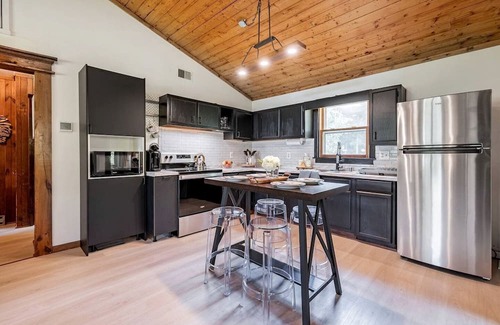 Hedgesville Cabin | Riverfront Cabin with Pool Table, Fire Pit and Plenty of Outdoor Space in Hedgesville, West Virginia