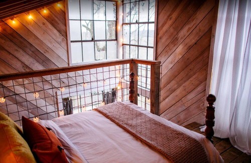 Flintstone Cabin | Secluded Tree House in the Forest near the Appalachian Mountains, Georgia