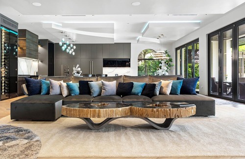 City Center Condo | 2/2 Ocean View Private Residence at Roney Palace - 408