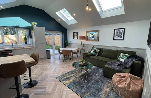 Arbury House | Luxury new-build house nr Science & Business parks