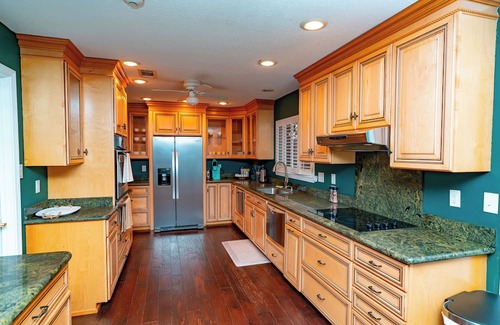 Slidell House | Waterfront! Artlive Residence