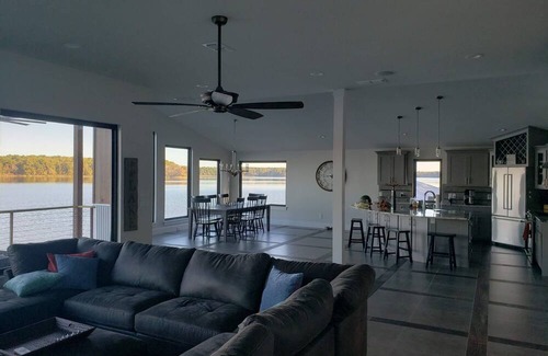 Tyler Boat Rental | Incredible boathouse built on top of the beautiful Lake Tyler!