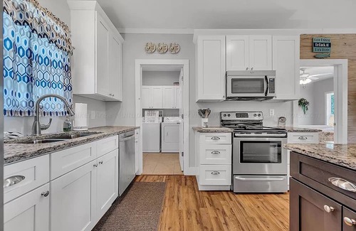 Double Springs House | Amazing, Lake Front Home With Boat Dock