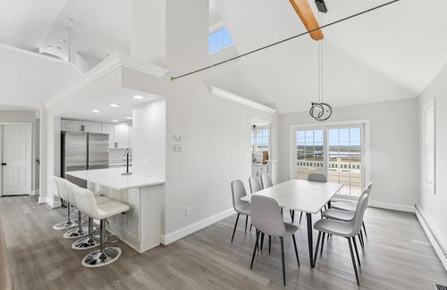 Cape May Court House House | Charming newly updated home in Avalon with endless views of bay and sunset