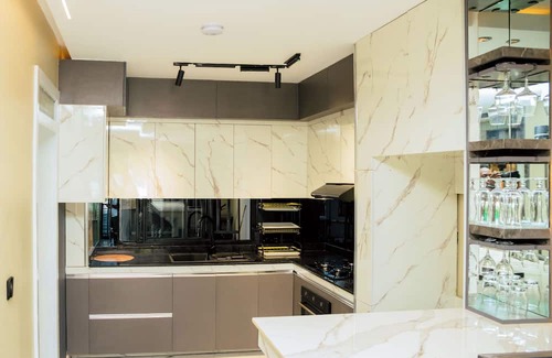 Gisenyi House | SAFE HEAVEN HOMEnAmazing 9-bedroom house with WiFi in Gisenyi