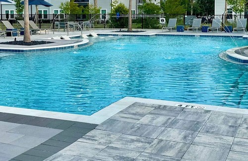 Sanford Apartment | Relax in Comfort- Spacious 2BR/2BA Escape in Sanford near Park Attractions