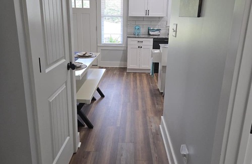 Stonecrest Cottage | New Cottage in Lake Lure! Privacy and Comfort Hot Tub & Firepit!