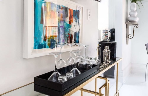 Macon Apartment | Loft Atelier: downtown luxury + easy parking