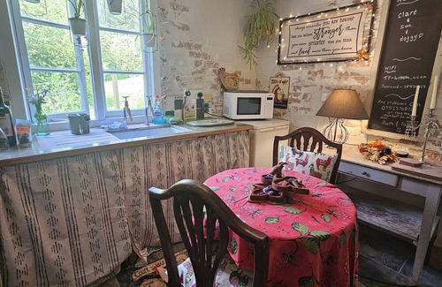 Calverleigh Apartment | The Annexe - Lurley Manor