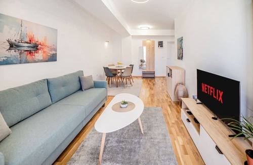 Ohrid Apartment | Luxury Flat in Ohrid Center Near Lake & Old Town