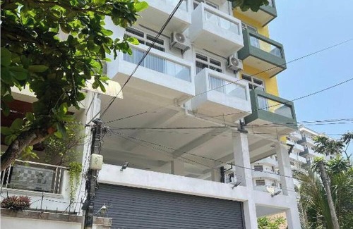 Wellawatte Condo | Modern condo in the heart of Colombo city, minutes away from Wellawatte Beach