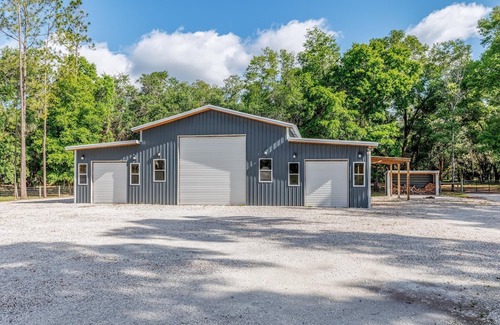 Inverness House | Wedding Venue in the Pines! Perfect venue for that special day. Rustic & Unique