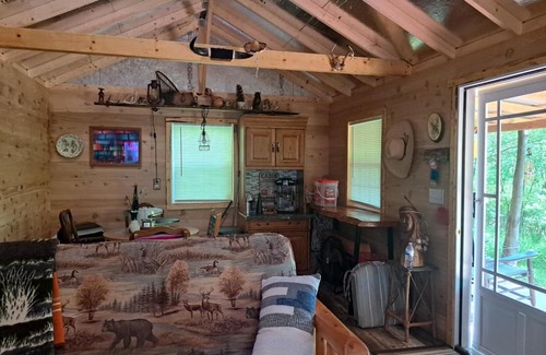 Danville RV Rental | Tranquil campsite with AC in the woods of Danville