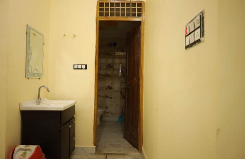 Meerut House | Homestay For Guest in Meerut 2-bedroom house in fabulous Meerut WiFi AC