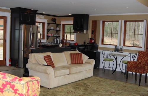 Eddington Cottage | Lakefront cottage swimming, paddling, fishing near Acadia, Katahdin, Downeast.