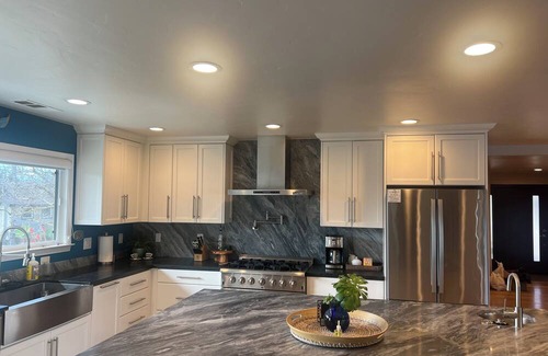 Morgan Hill House | The Orchard Oasis-spacious 5 bedrm luxury private home with pool and spa