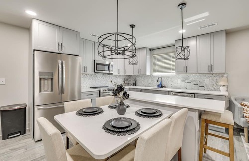 Ooltewah House | 5 Mi to Cambridge Square: Ooltewah Getaway!