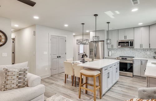 Ooltewah House | 5 Mi to Cambridge Square: Ooltewah Getaway!