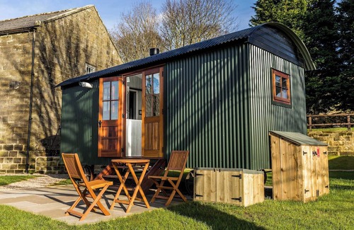 Great Fryup Dale Apartment | LetAway - Tawny Owl Shepherd's Hut, Westerdale nr Castleton, North Yorkshire