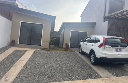 Brasil Apartment | Apartment Adobes 36A. Near the airport (4 people), services included.