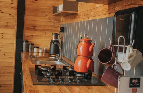 Persembe House | Gemütliche Auszeit in der Natur! Dreiecks-Bungalow in Ordu – mit Frühstück,