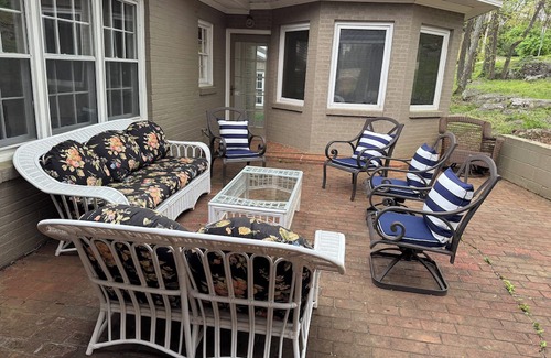 Huntsville House | Charming & Cozy 3-bedroom house in North Alabama