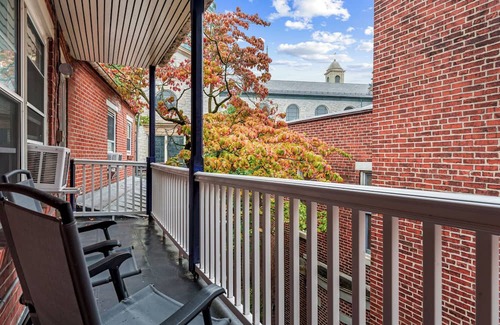 Downtown Harrisburg House | Multi-Family Mansion w/Honeymoon Suite - SLP25