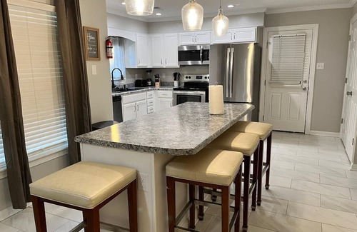 Cordova House | Luxury 5-Bedroom Retreat with Private Pool - Upscale Getaway with King Beds.