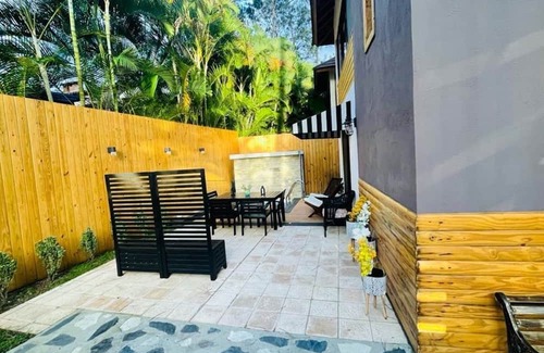 La Vega Province Cabin | 2.5-bedroom cabin in peaceful Jarabacoa with AC, WiFi. Enjoy nature