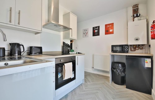 Landore Apartment | Cosy & Stylish 1 Bedroom Apartment